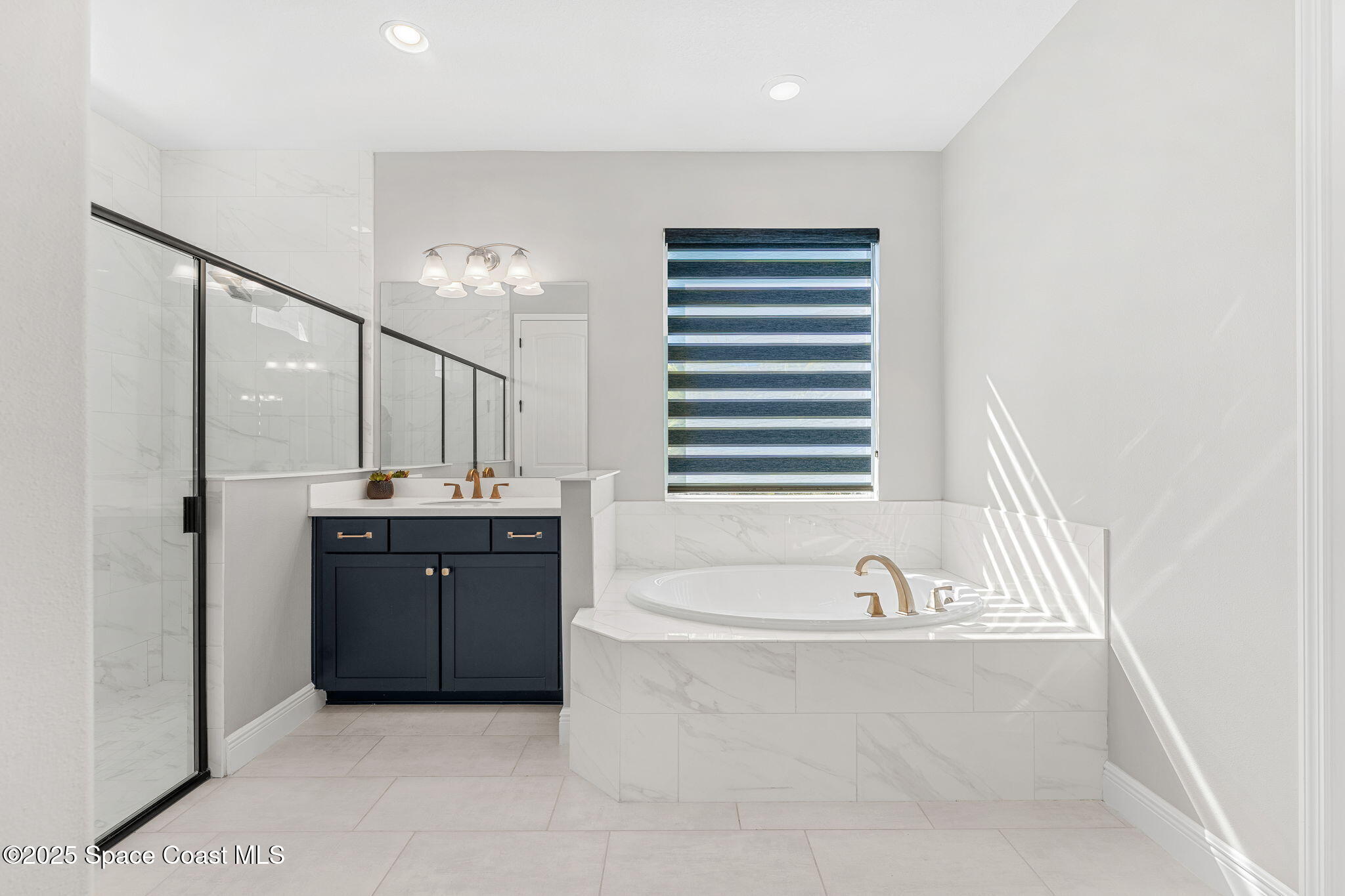 Melbourne, Florida, 32940, United States, 5 Bedrooms Bedrooms, ,6 BathroomsBathrooms,Residential,For Sale,2003365