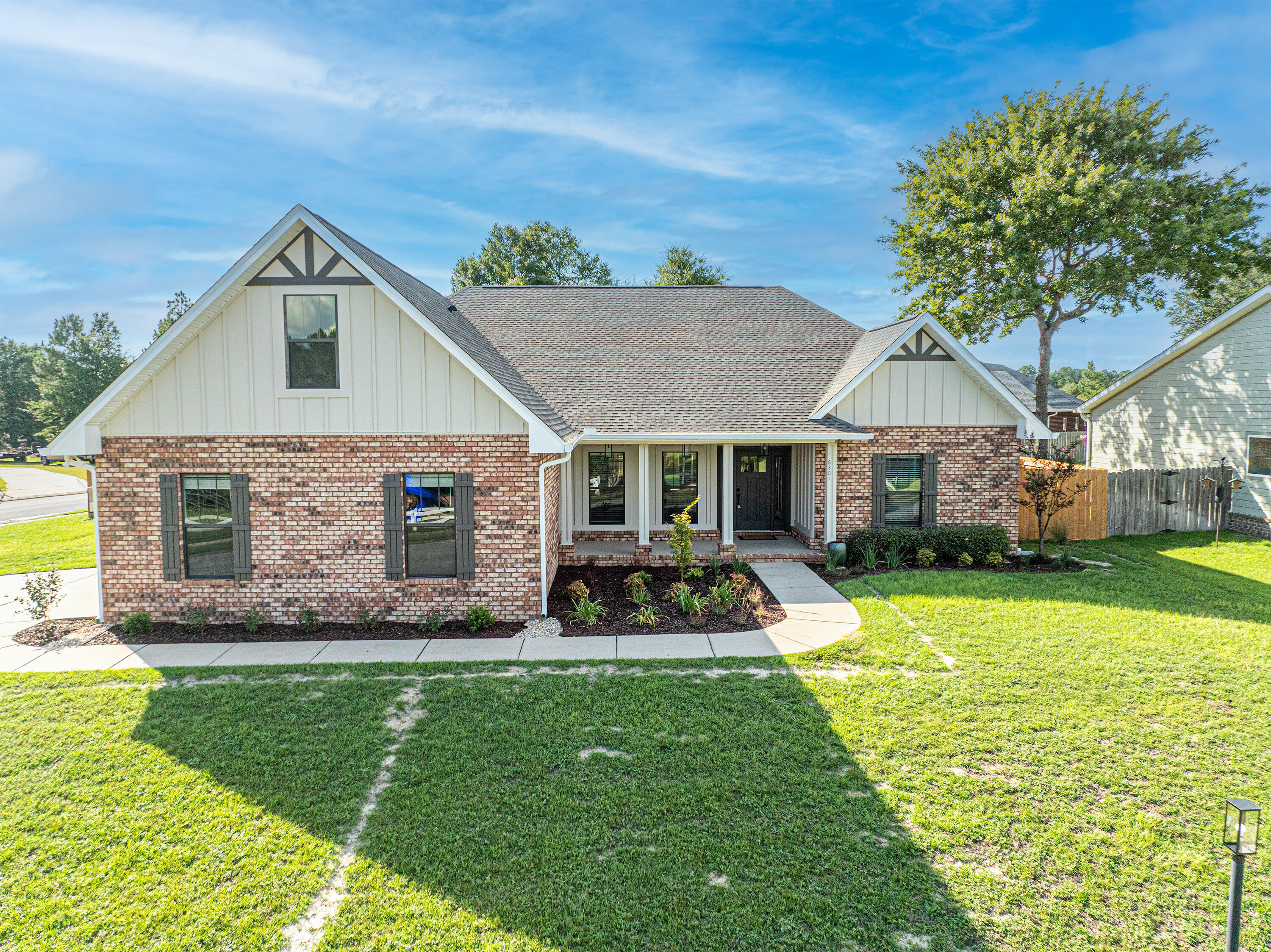 Crestview, Florida, 32536, United States, 5 Bedrooms Bedrooms, ,5 BathroomsBathrooms,Residential,For Sale,1906296