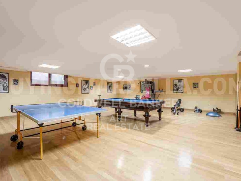 Marbella, Andalusia, ES, 5 Bedrooms Bedrooms, ,4 BathroomsBathrooms,Residential,For Sale,1804949