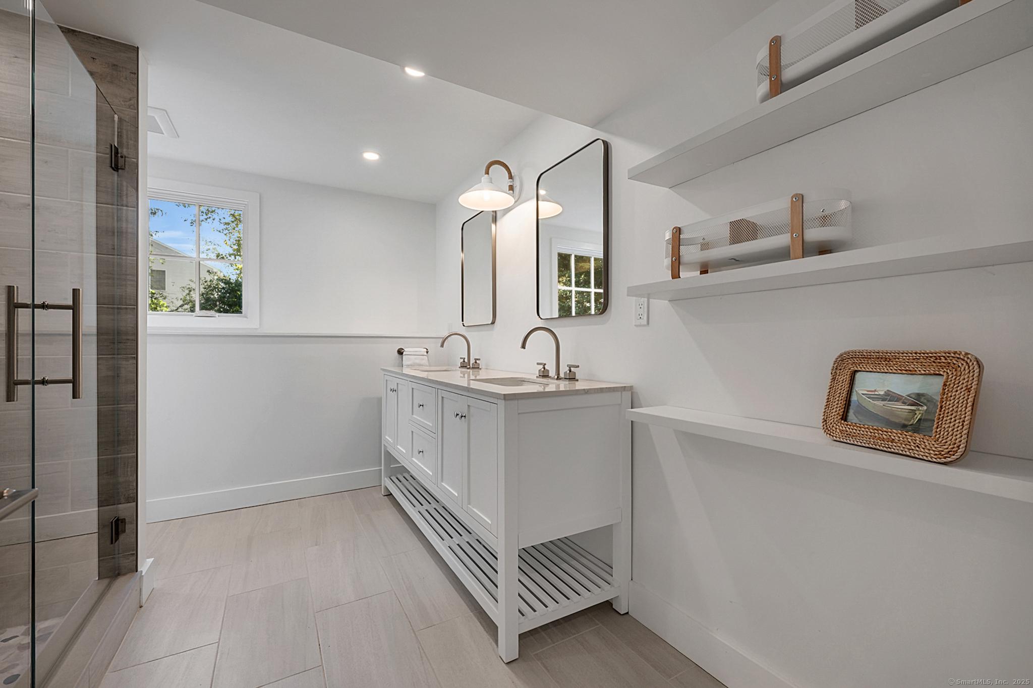 Madison, Connecticut, 06443, United States, 5 Bedrooms Bedrooms, ,3 BathroomsBathrooms,Residential,For Sale,1941280