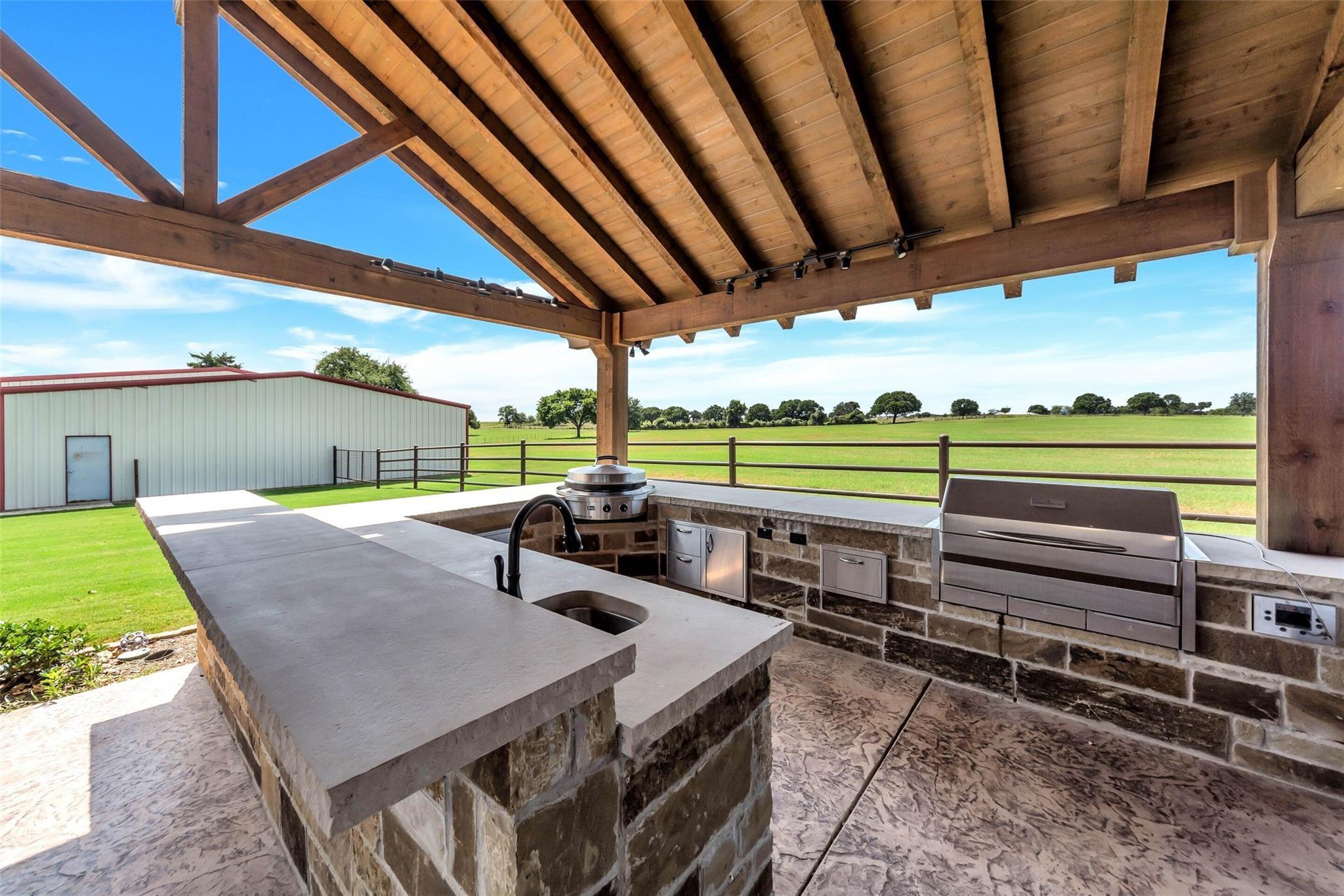 Boyd, Texas, 76023, United States, 4 Bedrooms Bedrooms, ,4 BathroomsBathrooms,Residential,For Sale,1981512