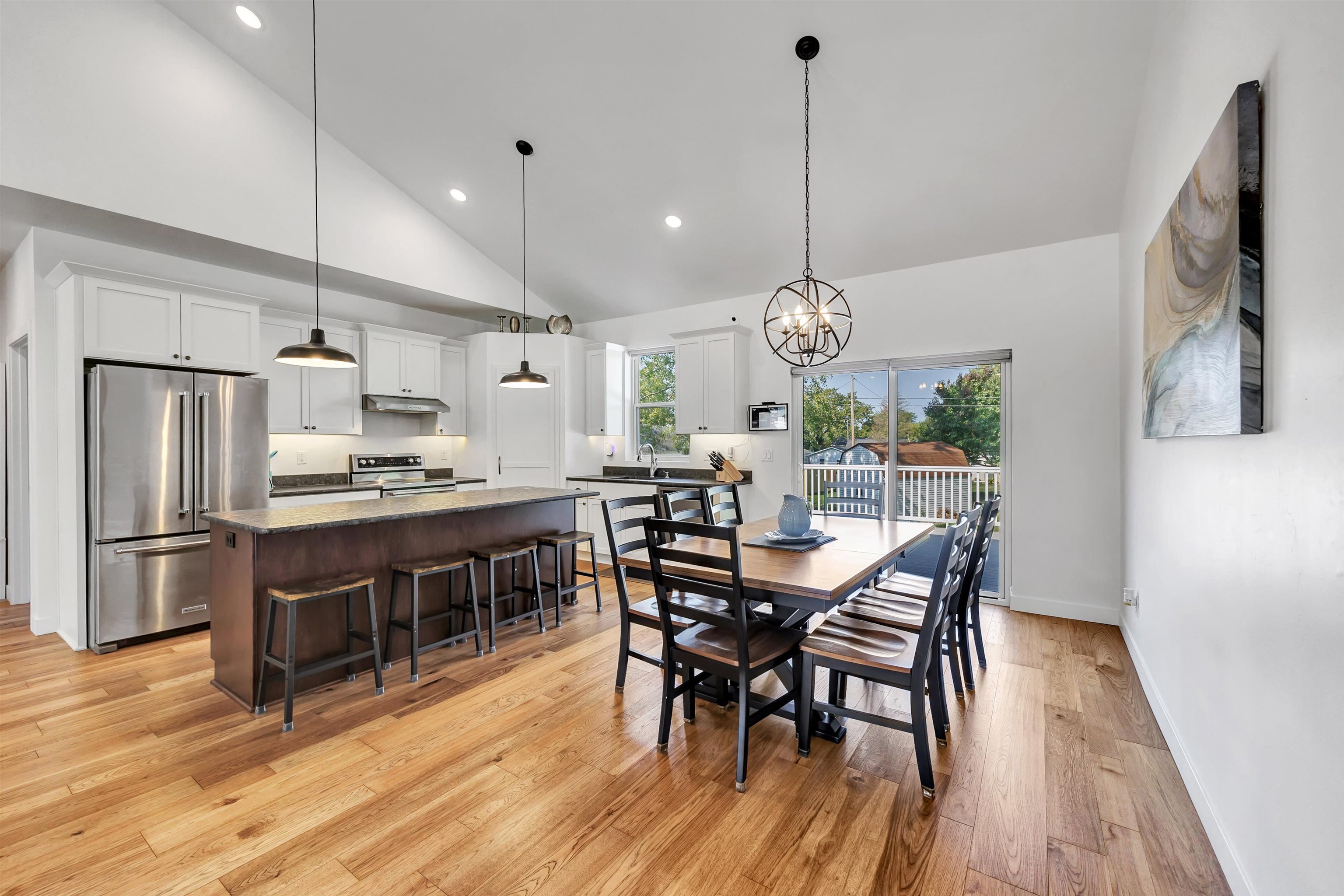 DE PERE, Wisconsin, 54115, United States, 4 Bedrooms Bedrooms, ,4 BathroomsBathrooms,Residential,For Sale,1948922