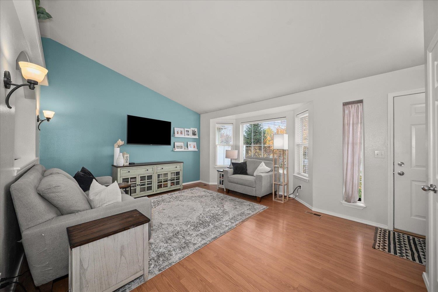 Spokane Valley, Washington, 99016, United States, 5 Bedrooms Bedrooms, ,3 BathroomsBathrooms,Residential,For Sale,1990389