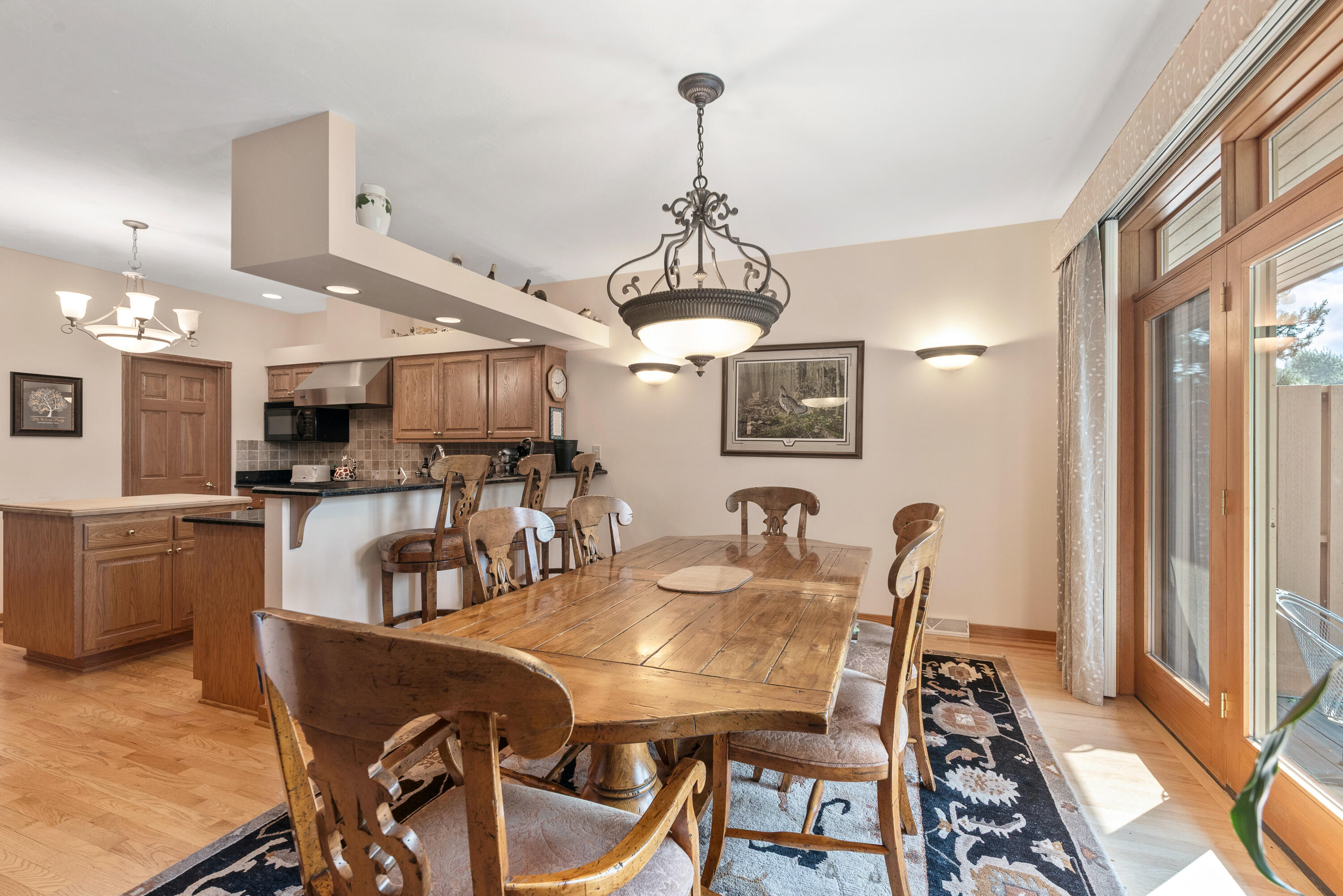 Hartland, Wisconsin, 53029, United States, 4 Bedrooms Bedrooms, ,5 BathroomsBathrooms,Residential,For Sale,1907697