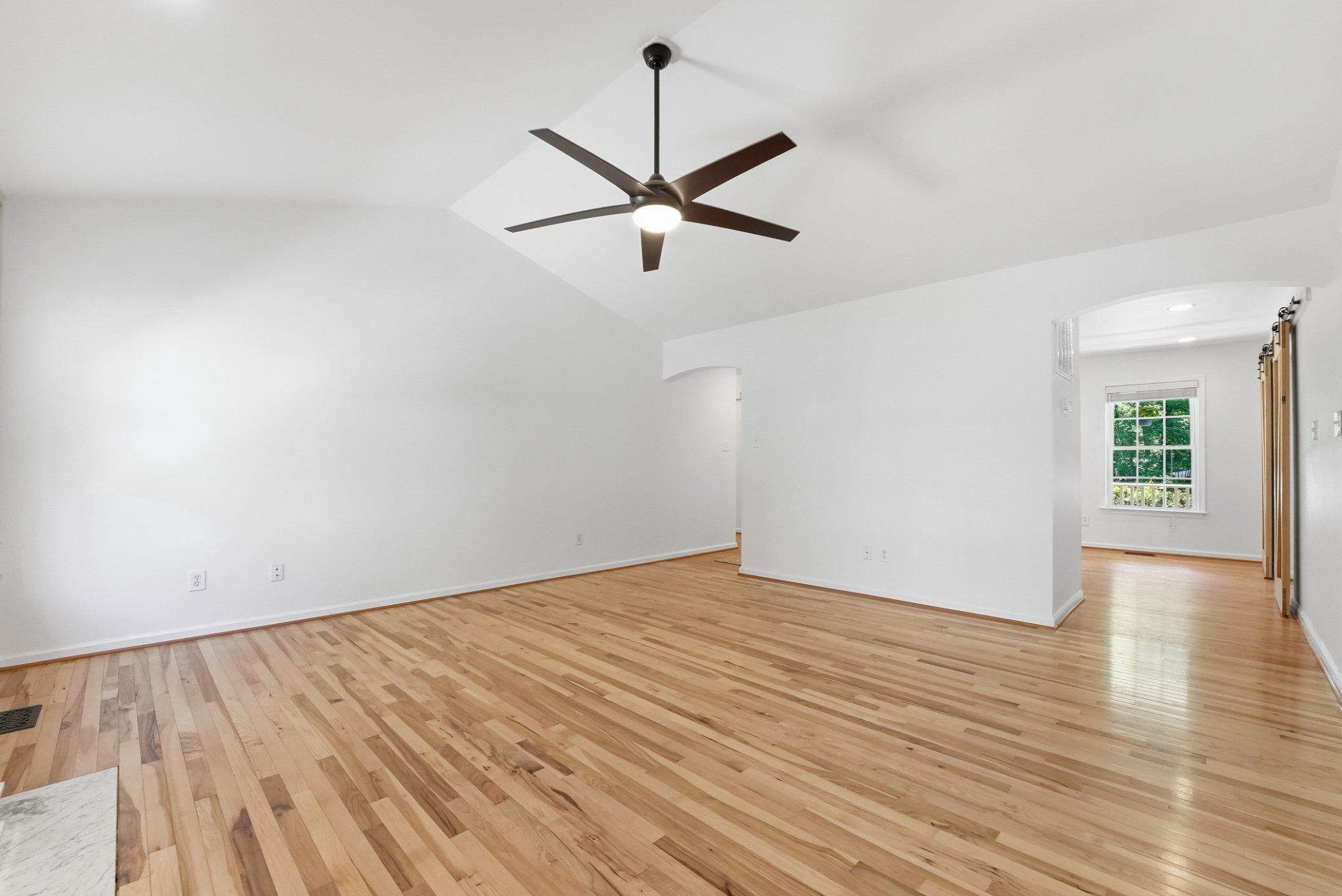 Locust Dale, Virginia, 22948, United States, 3 Bedrooms Bedrooms, ,4 BathroomsBathrooms,Residential,For Sale,1996627