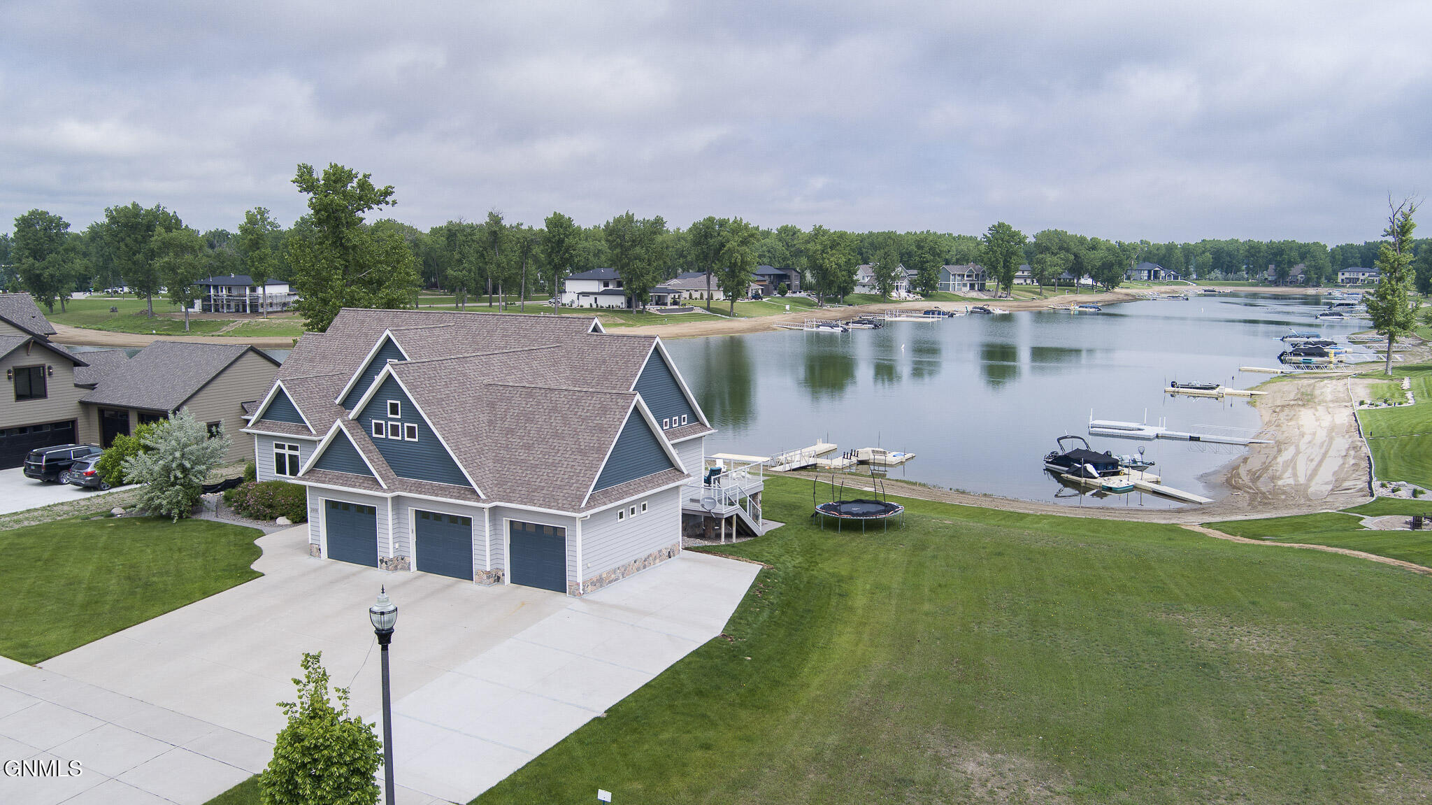 Bismarck, North Dakota, 58504, United States, 6 Bedrooms Bedrooms, ,4 BathroomsBathrooms,Residential,For Sale,1982102