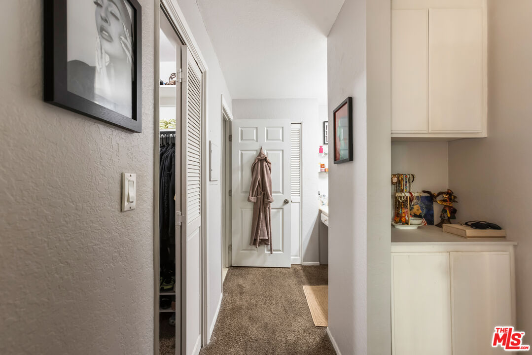 Playa Del Rey, California, 90293, United States, 1 Bedroom Bedrooms, ,1 BathroomBathrooms,Residential,For Sale,1940076