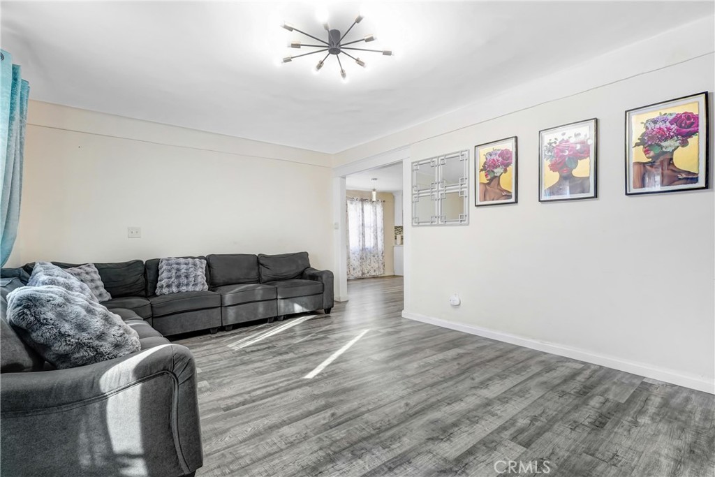 Los Angeles, California, 90062, United States, 3 Bedrooms Bedrooms, ,2 BathroomsBathrooms,Residential,For Sale,2010351