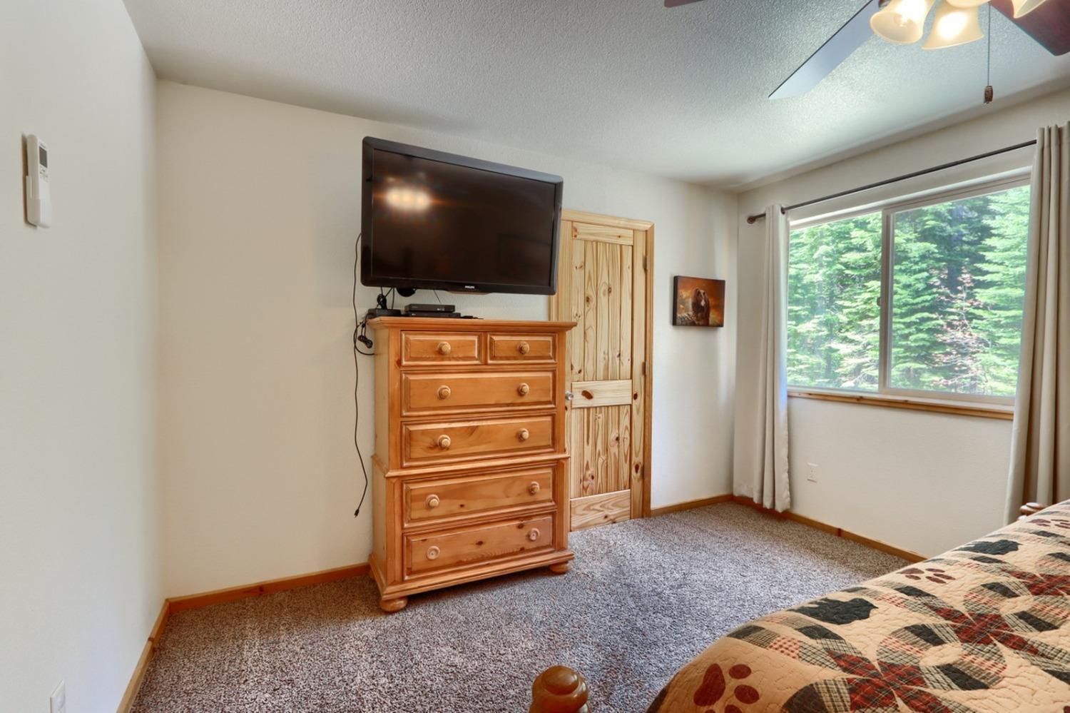7400 Choke Cherry Lane, Yosemite, California, 95389, United States, 6 Bedrooms Bedrooms, ,4 BathroomsBathrooms,Residential,For Sale,7400 Choke Cherry Lane,1538846