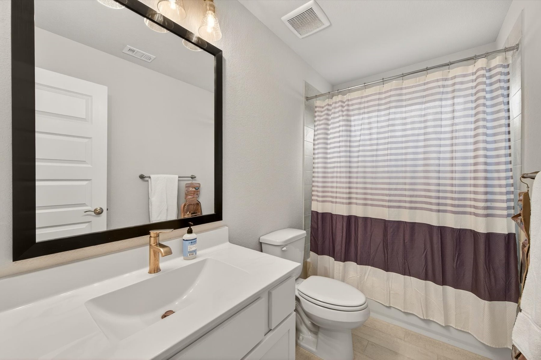  1541 Dawn Harbor Drive - 物件實景