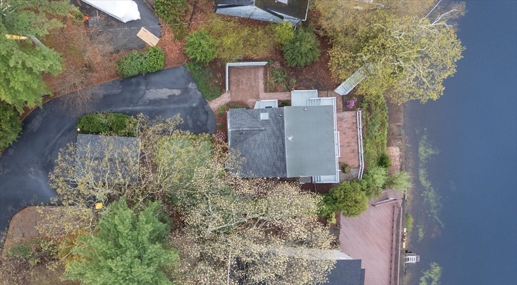 Kingston, New Hampshire, 03848, United States, 2 Bedrooms Bedrooms, ,2 BathroomsBathrooms,Residential,For Sale,1879269