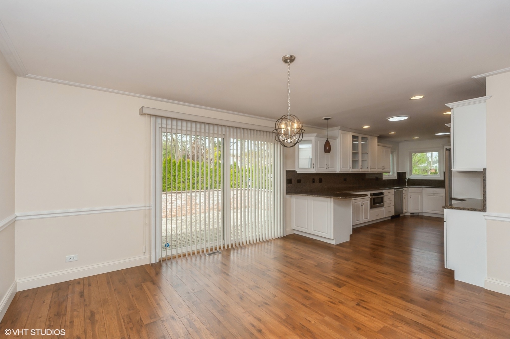 Lake Forest, Illinois, 60045, United States, 3 Bedrooms Bedrooms, ,5 BathroomsBathrooms,Residential,For Sale,1794834