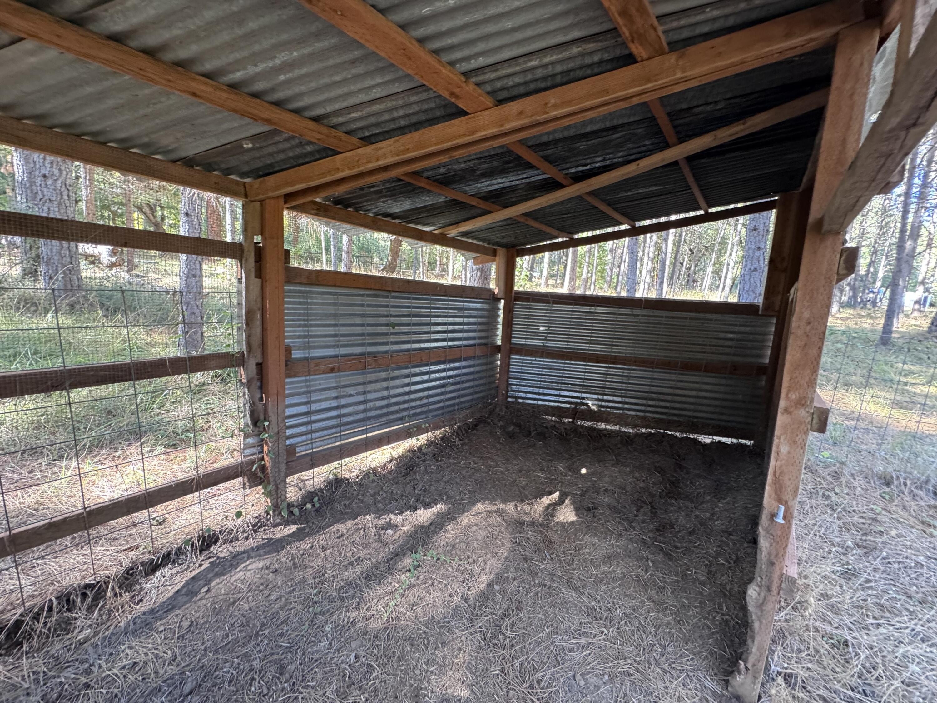 Rogue River, Oregon, 97537, United States, 3 Bedrooms Bedrooms, ,4 BathroomsBathrooms,Residential,For Sale,1982617