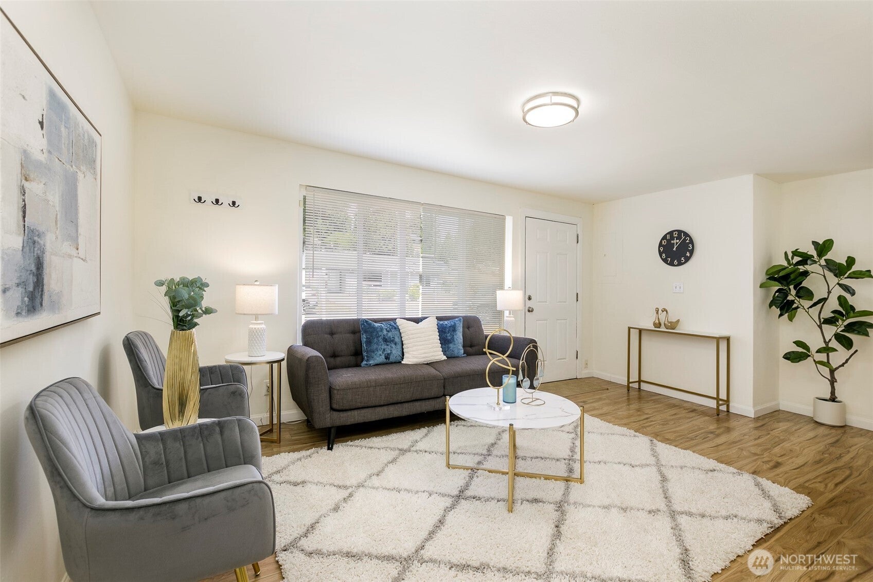 Renton, Washington, 98056, United States, 4 Bedrooms Bedrooms, ,2 BathroomsBathrooms,Residential,For Sale,1905778