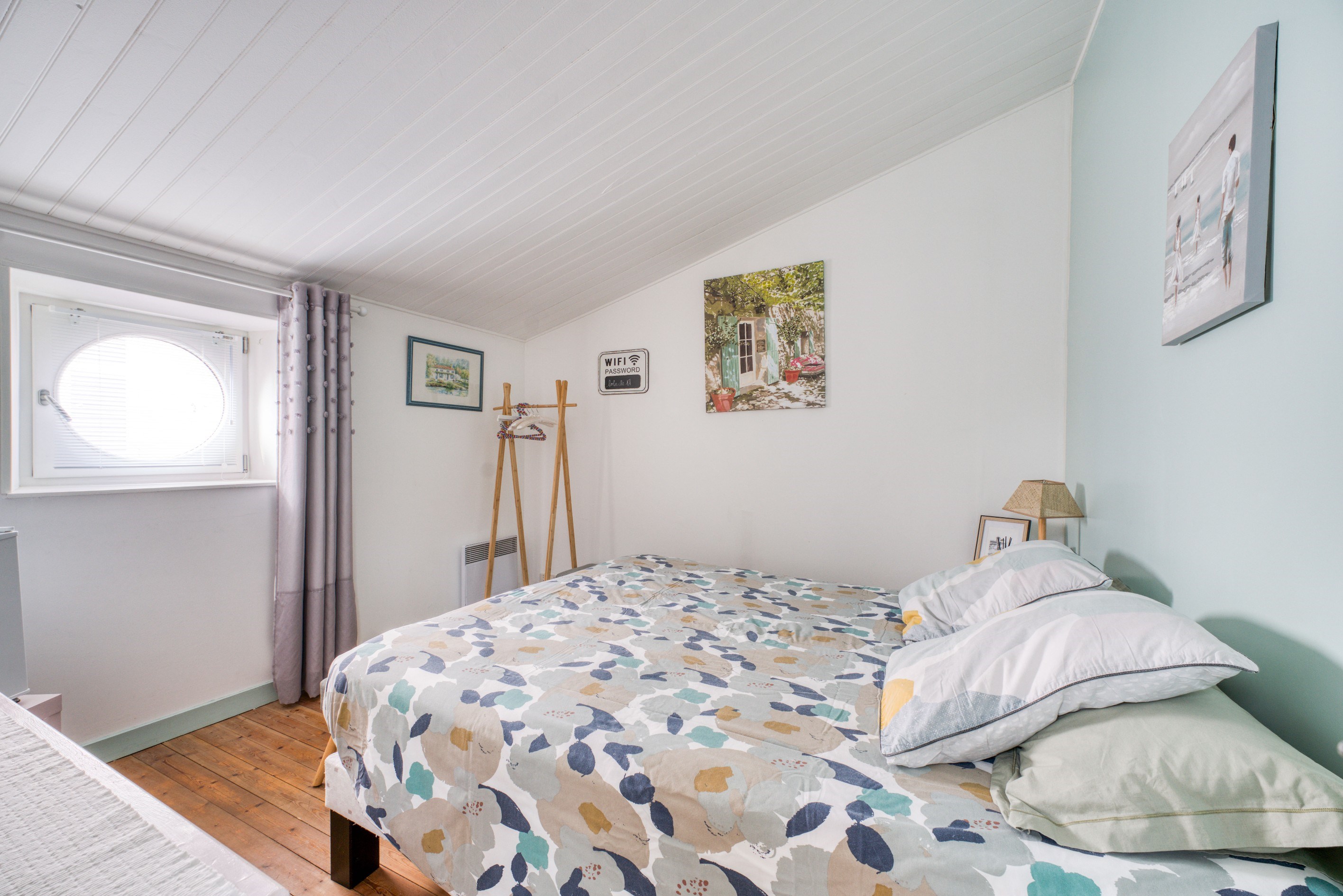  Character Apartment of 160 sqm with Private Patio and Rooftop Views - 物件實景