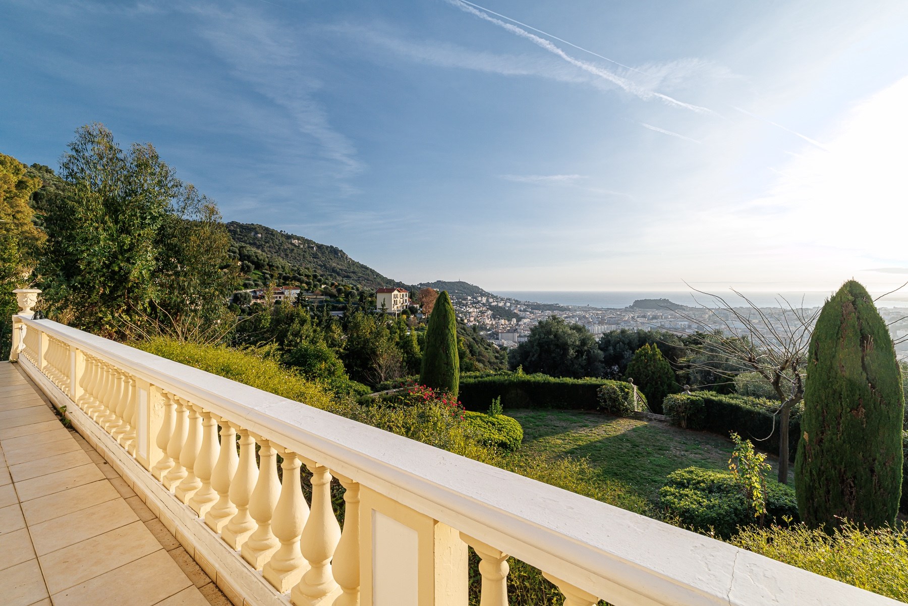  Exceptional villa with panoramic sea view in Nice Observatory district, Côte d’… - 物件實景