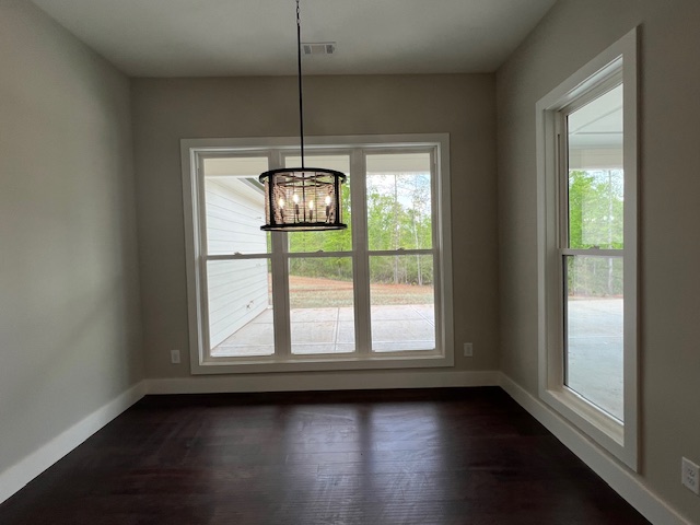 Carrollton, Georgia, 30116, United States, 5 Bedrooms Bedrooms, ,4 BathroomsBathrooms,Residential,For Sale,1909429
