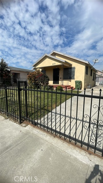Los Angeles, California, 90044, United States, 2 Bedrooms Bedrooms, ,2 BathroomsBathrooms,Residential,For Sale,1935835