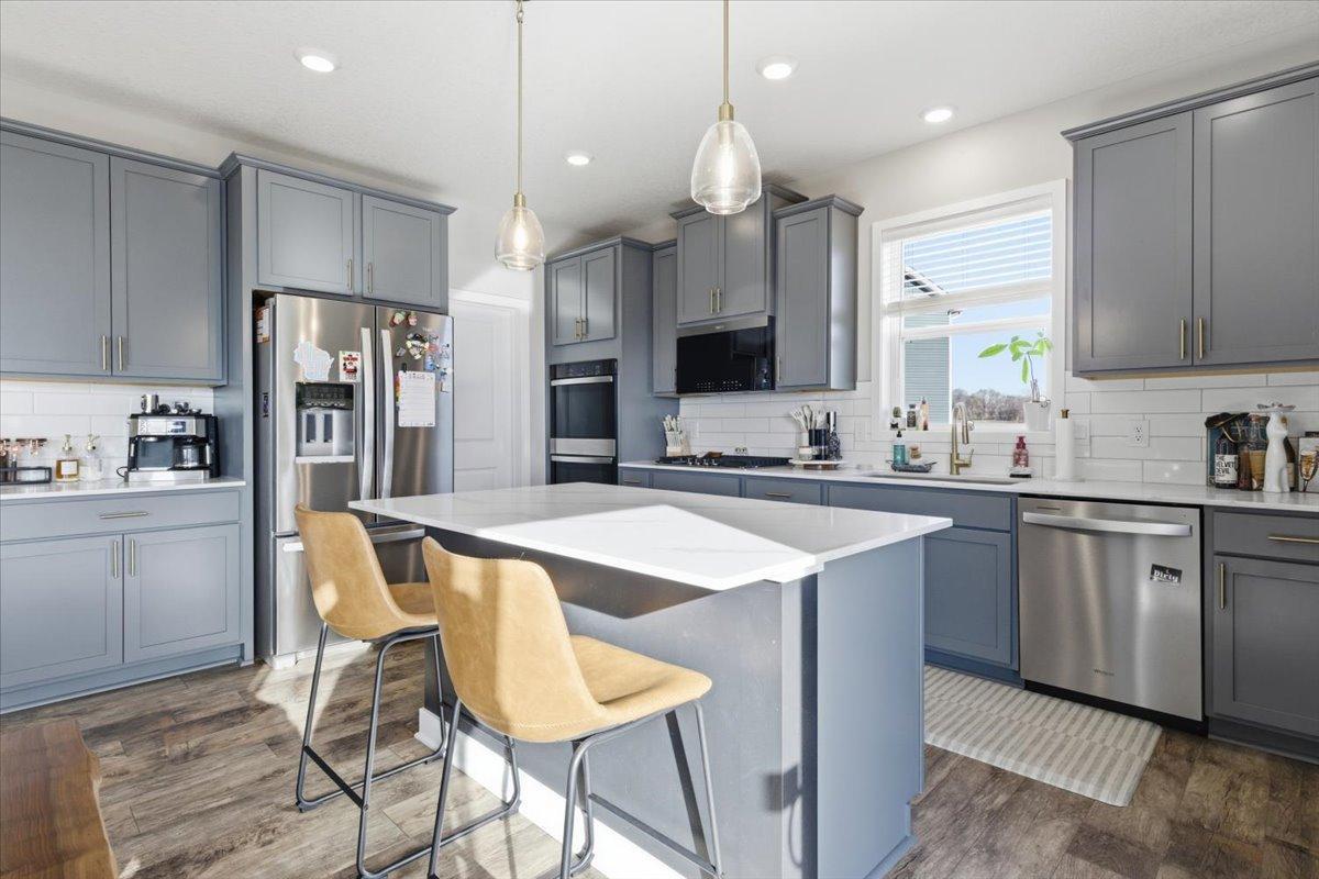 Prior Lake, Minnesota, 55352, United States, 5 Bedrooms Bedrooms, ,2 BathroomsBathrooms,Residential,For Sale,2000604