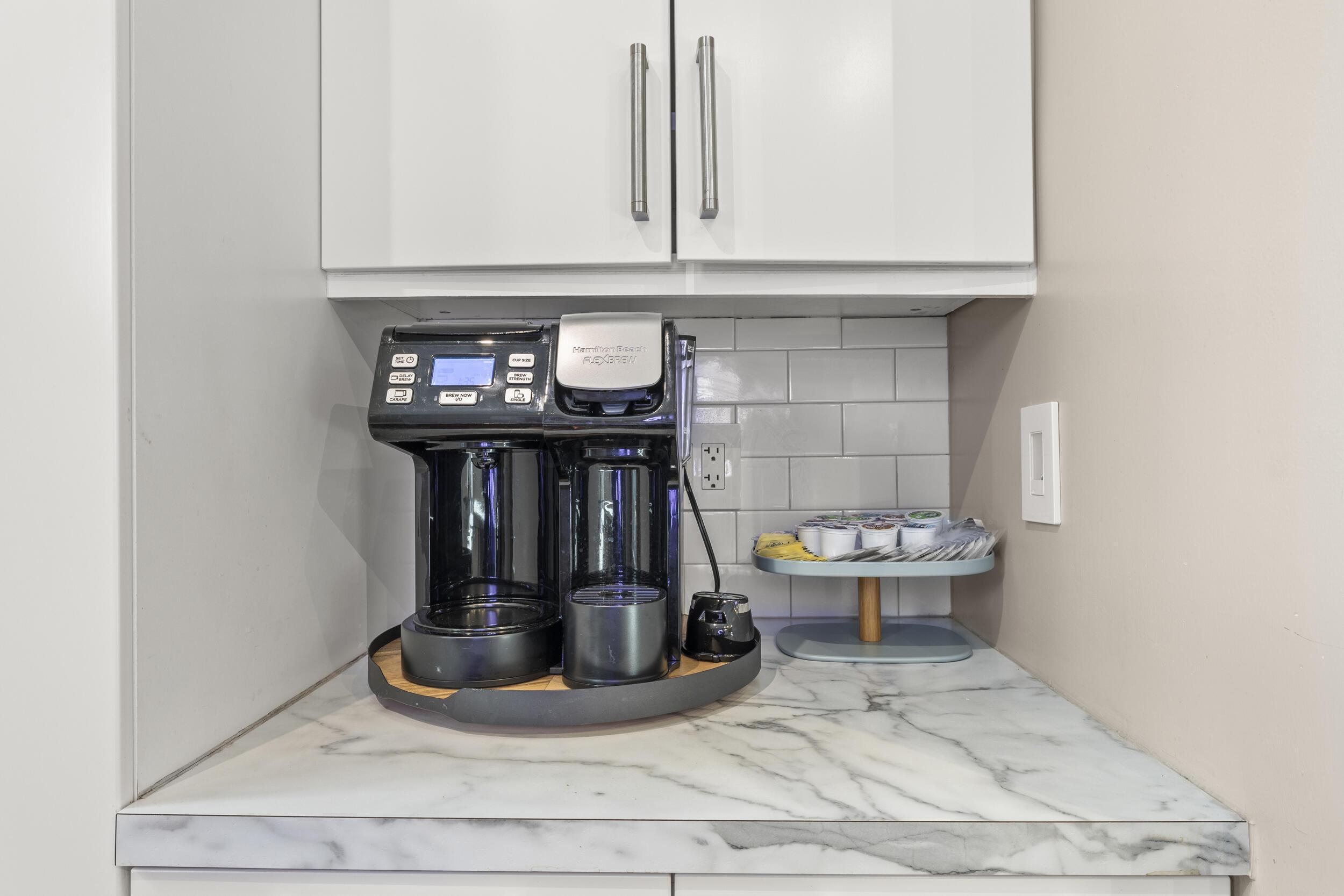 Columbus, Ohio, 43205, United States, 4 Bedrooms Bedrooms, ,4 BathroomsBathrooms,Residential,For Sale,2000888