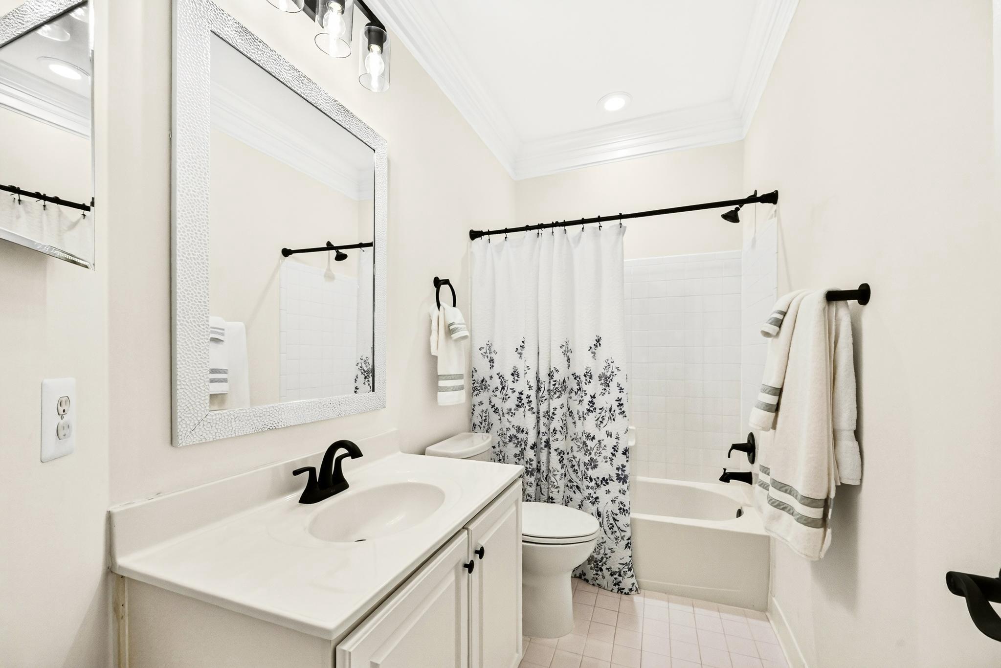  3860 Farrcroft Drive, Fairfax, VA, 22030 - 物件實景