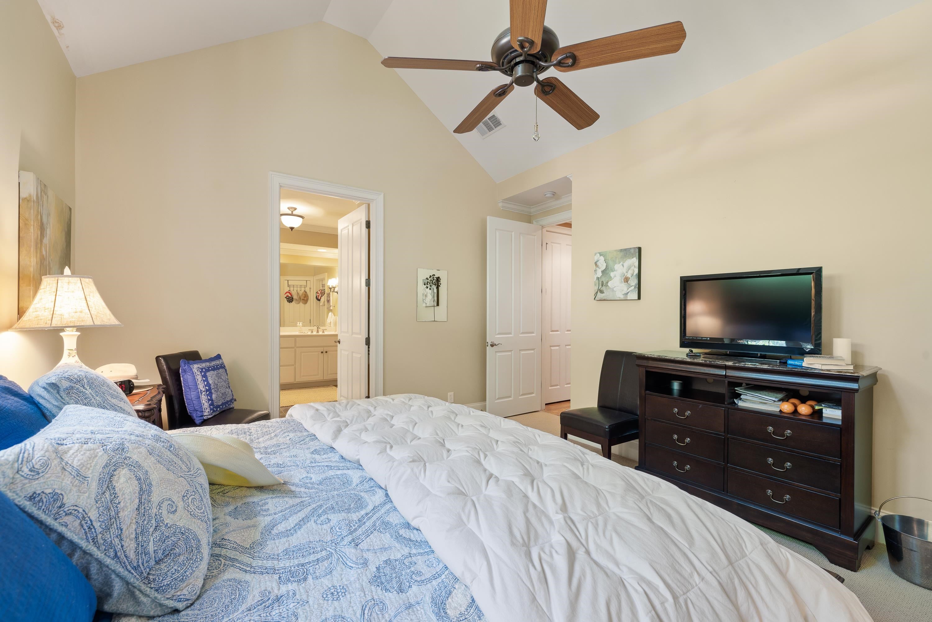 Greensboro, Georgia, 30642, United States, 3 Bedrooms Bedrooms, ,4 BathroomsBathrooms,Residential,For Sale,1829509