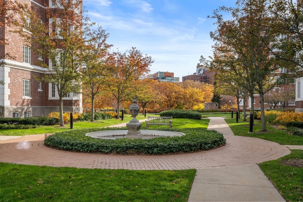 Brookline, Massachusetts, 02446, United States, 3 Bedrooms Bedrooms, ,3 BathroomsBathrooms,Residential,For Sale,1991911