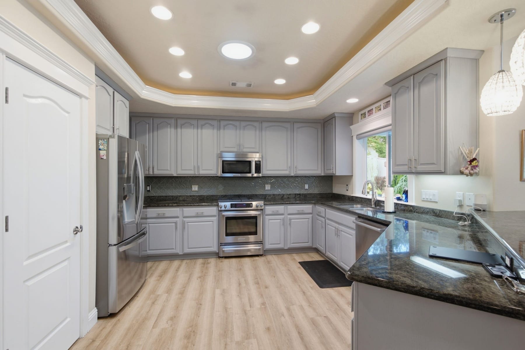  2212 SE Linden Lane Grants Pass, OR 97527 - 物件實景