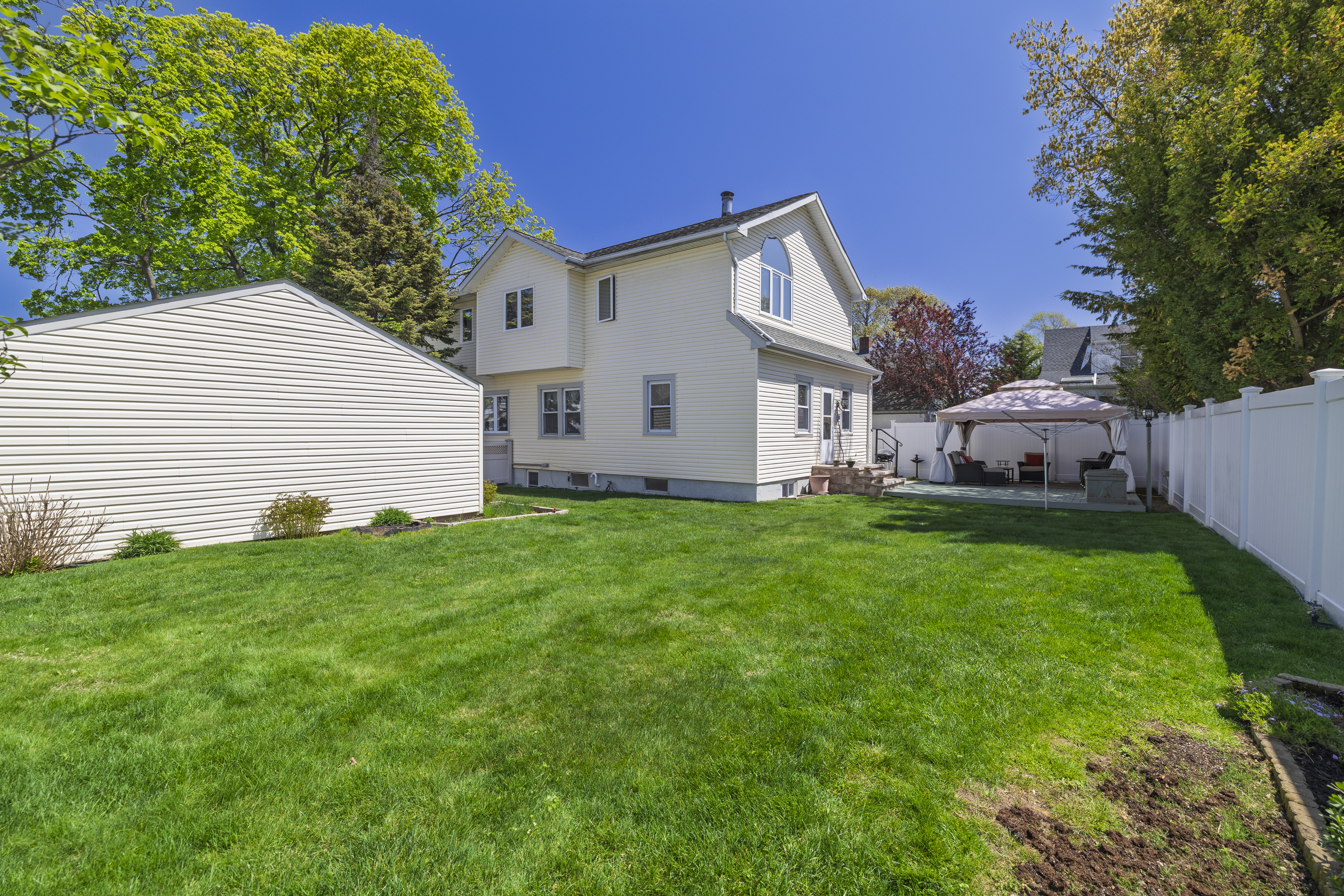  2522 5th Street, East Meadow, NY, 11554 - 物件實景