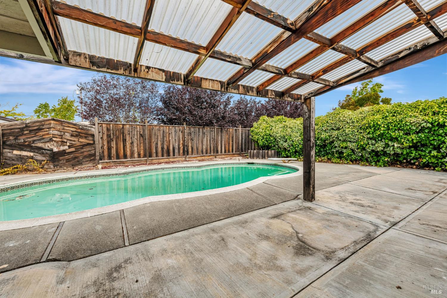 San Rafael, California, 94903, United States, 4 Bedrooms Bedrooms, ,2 BathroomsBathrooms,Residential,For Sale,1939619