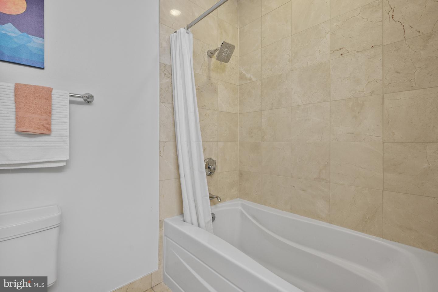 Washington, District of Columbia, 20009, United States, 2 Bedrooms Bedrooms, ,3 BathroomsBathrooms,Residential,For Sale,1950810