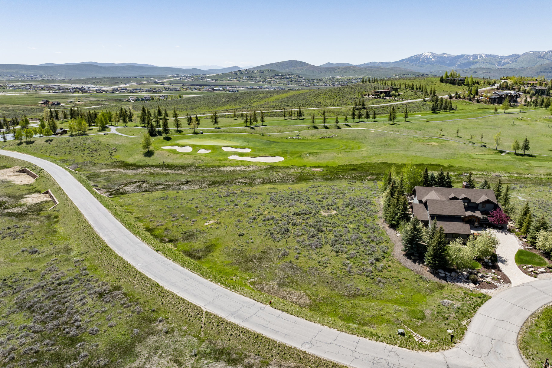  South-facing, Flat Lot on the 4th Green at Glenwild with Ski Resort Views - 物件實景