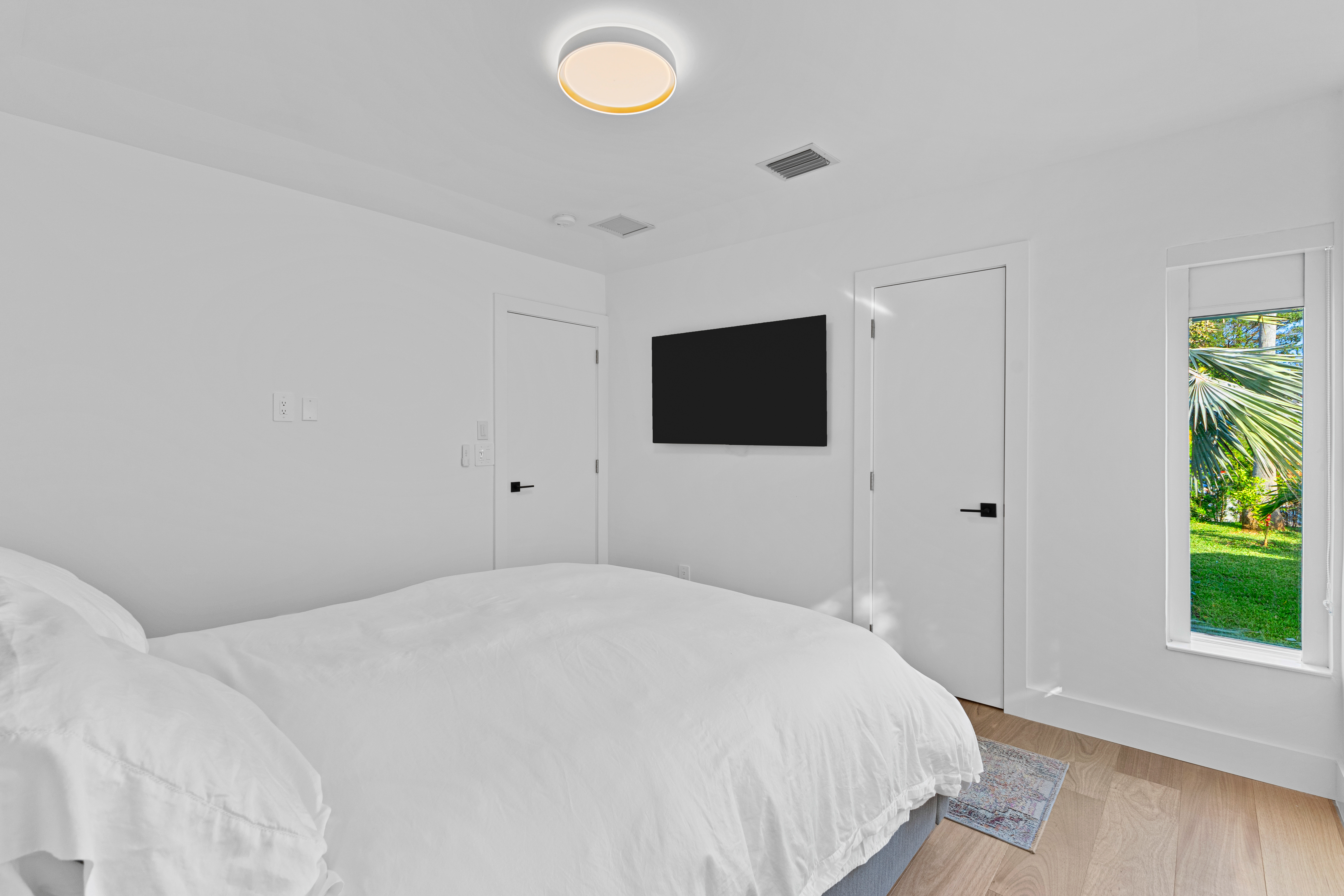  8926 Emerson Ave, Surfside, FL, 33154 - 物件實景