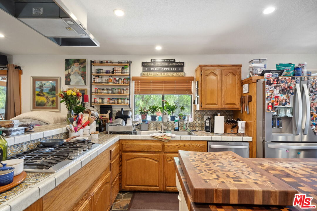 Calabasas, California, 91302, United States, 4 Bedrooms Bedrooms, ,3 BathroomsBathrooms,Residential,For Sale,1708601