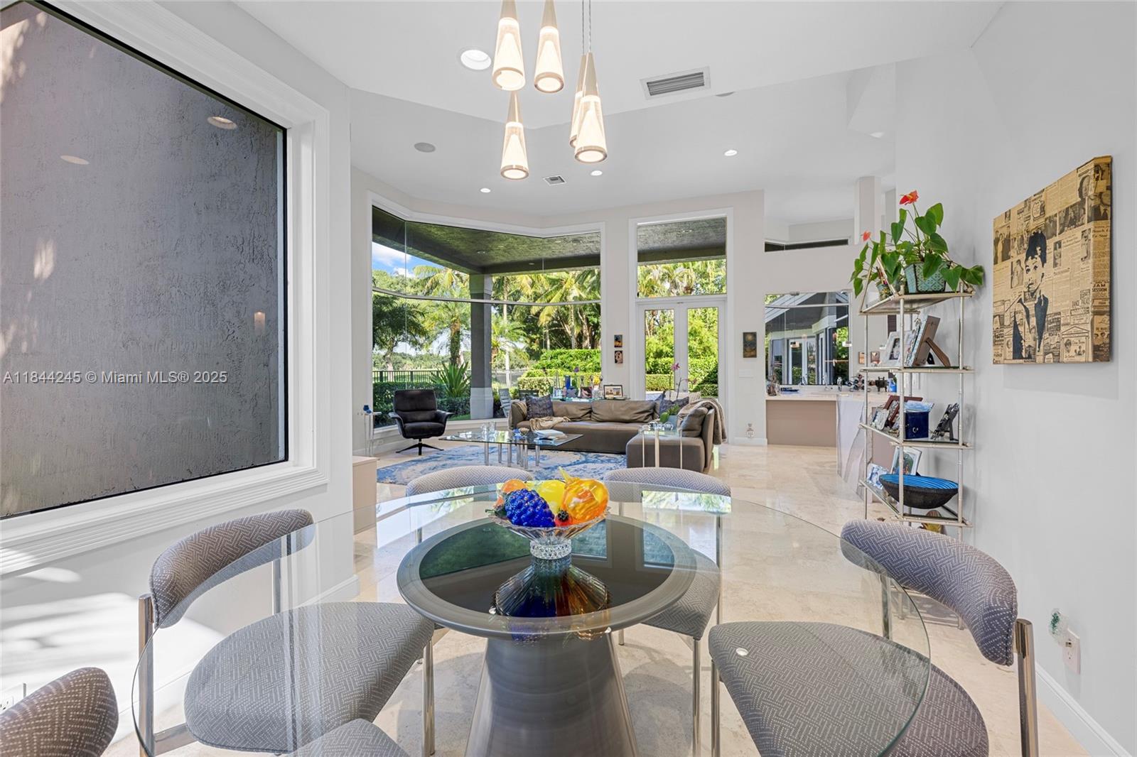Weston, Florida, 33327, United States, 5 Bedrooms Bedrooms, ,4 BathroomsBathrooms,Residential,For Sale,1901974