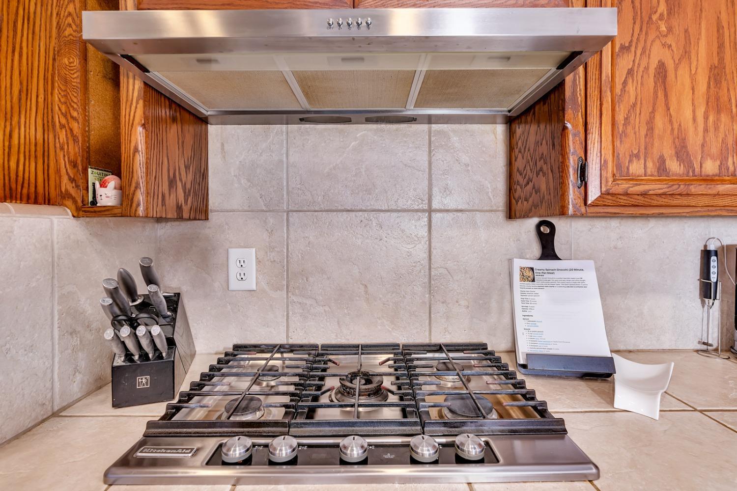 Madera, California, 93637, United States, 3 Bedrooms Bedrooms, ,3 BathroomsBathrooms,Residential,For Sale,1984601