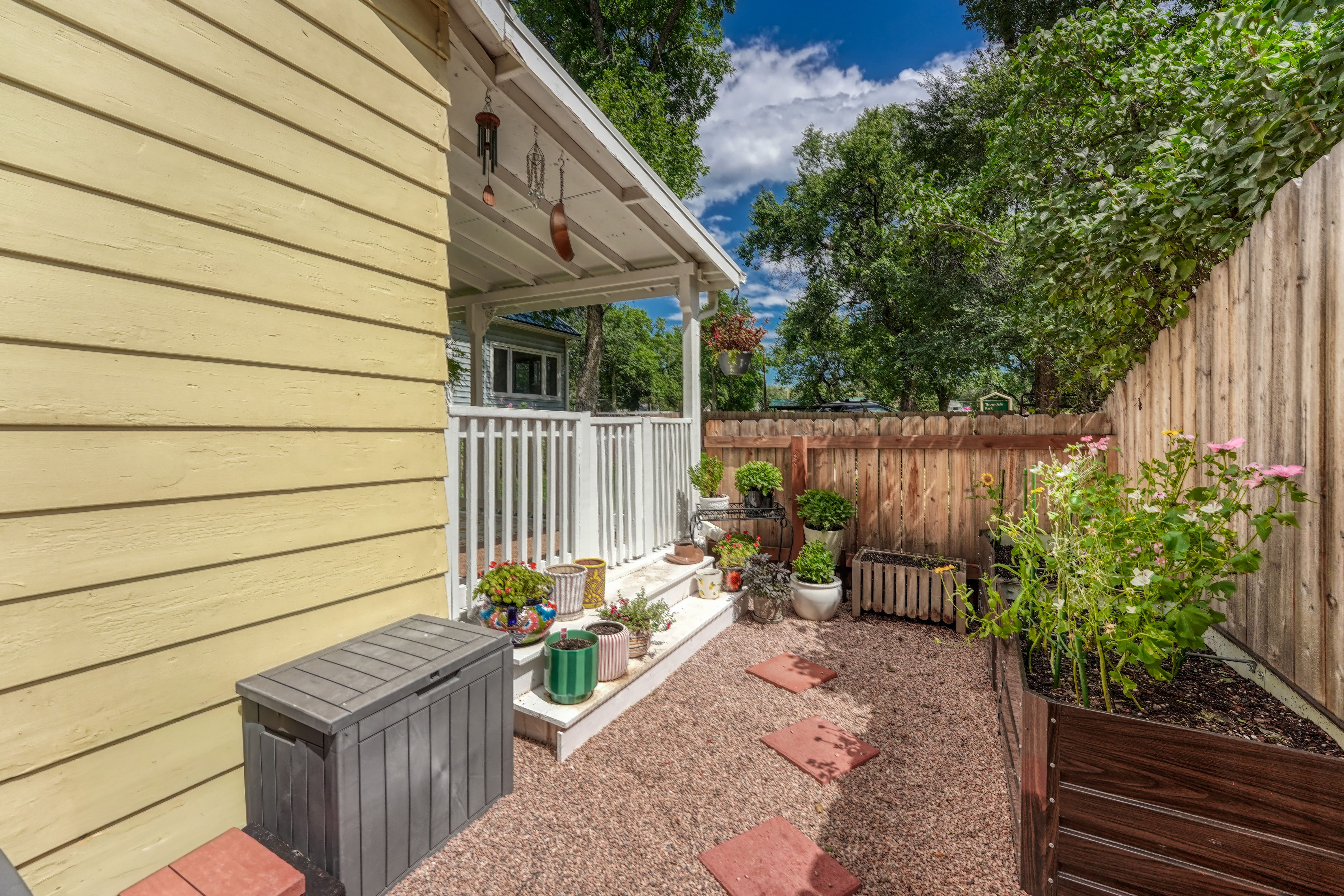  Ideally Located Ranch in the Heart of Colorado Springs’ Sought-After Westside - 物件實景