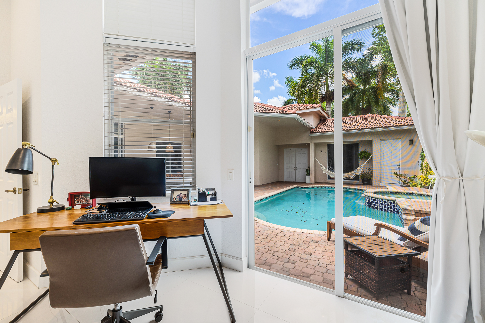  1604 Victoria Pointe Ln, Weston, FL, 33327 - 物件實景