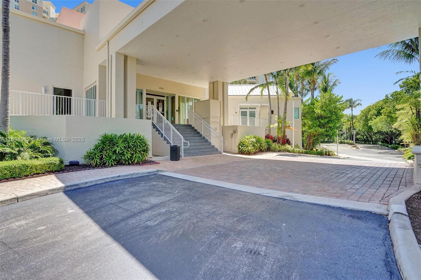 Aventura, Florida, 33180, United States, 2 Bedrooms Bedrooms, ,3 BathroomsBathrooms,Residential,For Sale,1910809