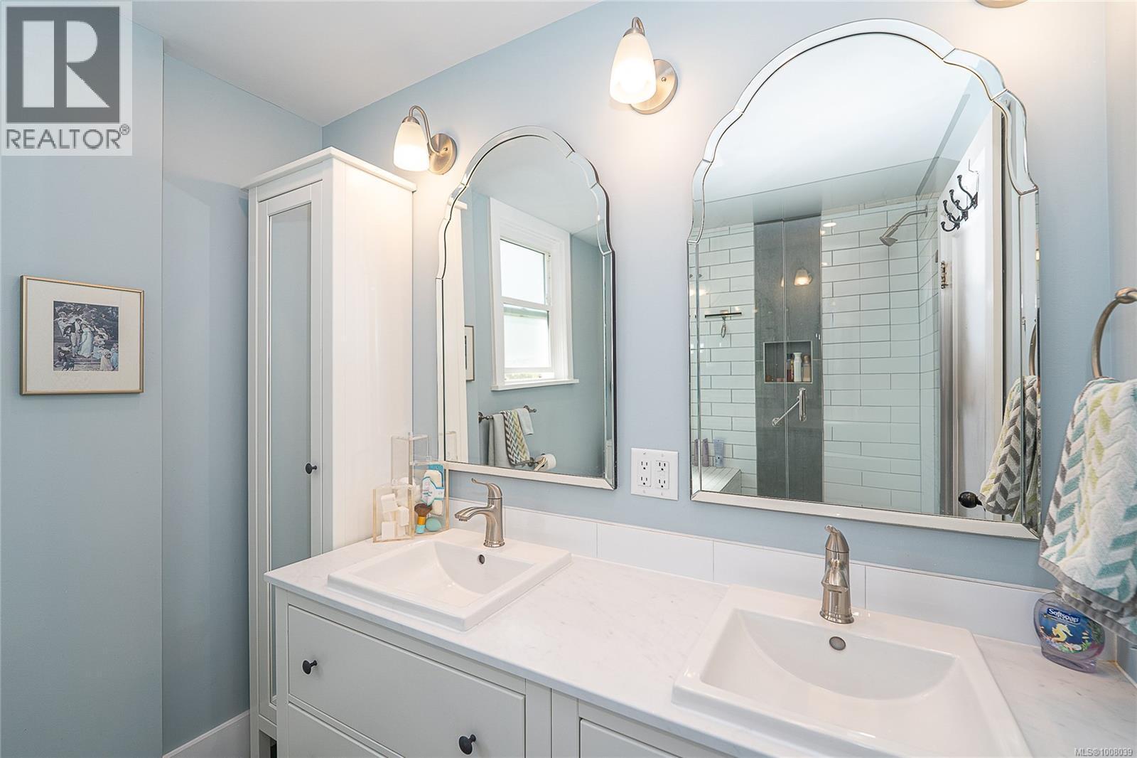 SAANICH, British Columbia, V8Z 3T7, CA, 2 Bedrooms Bedrooms, ,2 BathroomsBathrooms,Residential,For Sale,1948861