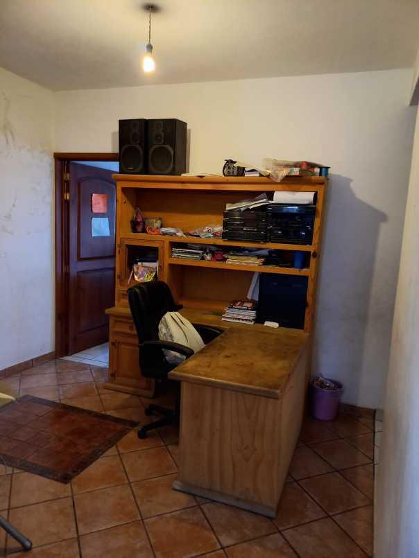 electricistas, Querétaro, Querétaro, 76148, Mexico, 3 Bedrooms Bedrooms, ,1 BathroomBathrooms,Residential,For Sale,electricistas,1622251