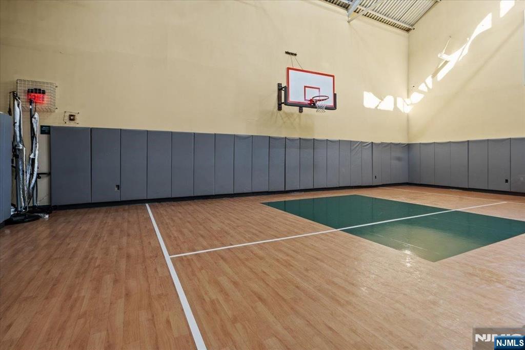 Jersey City, New Jersey, 07302, United States, 2 Bedrooms Bedrooms, ,2 BathroomsBathrooms,Residential,For Sale,1927201