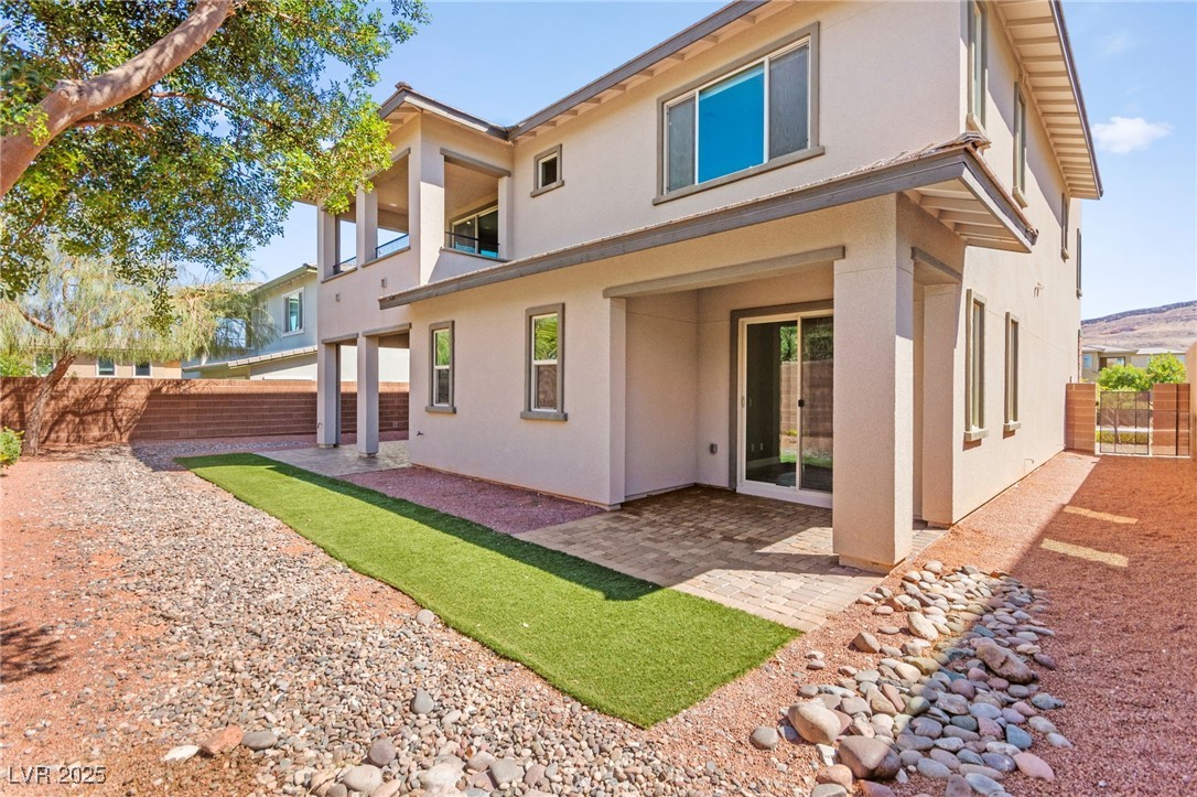 Las Vegas, Nevada, 89135, United States, 4 Bedrooms Bedrooms, ,4 BathroomsBathrooms,Residential,For Sale,1926199