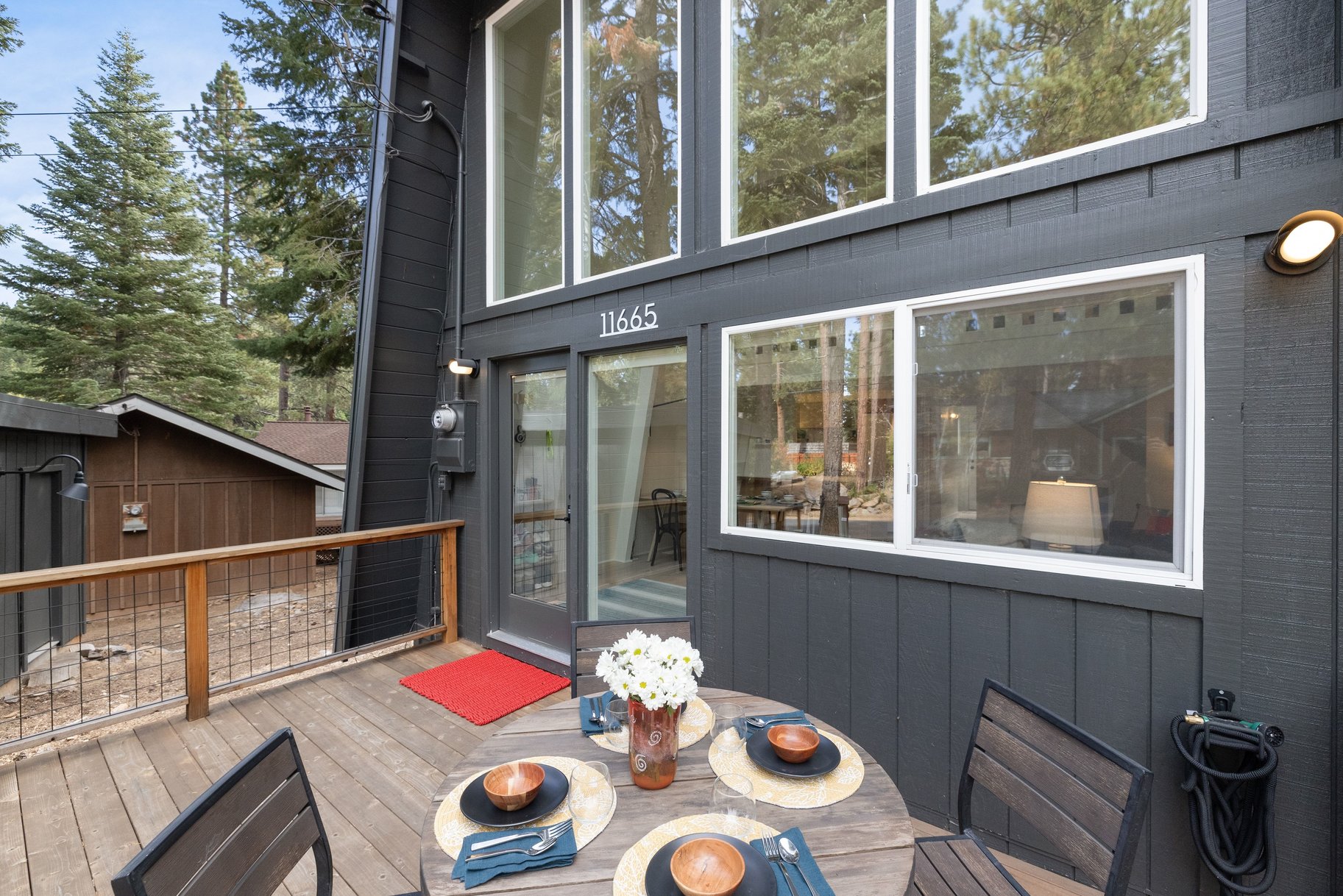 Modern Mountain Retreat Backing to Forest Service Land - 物件實景