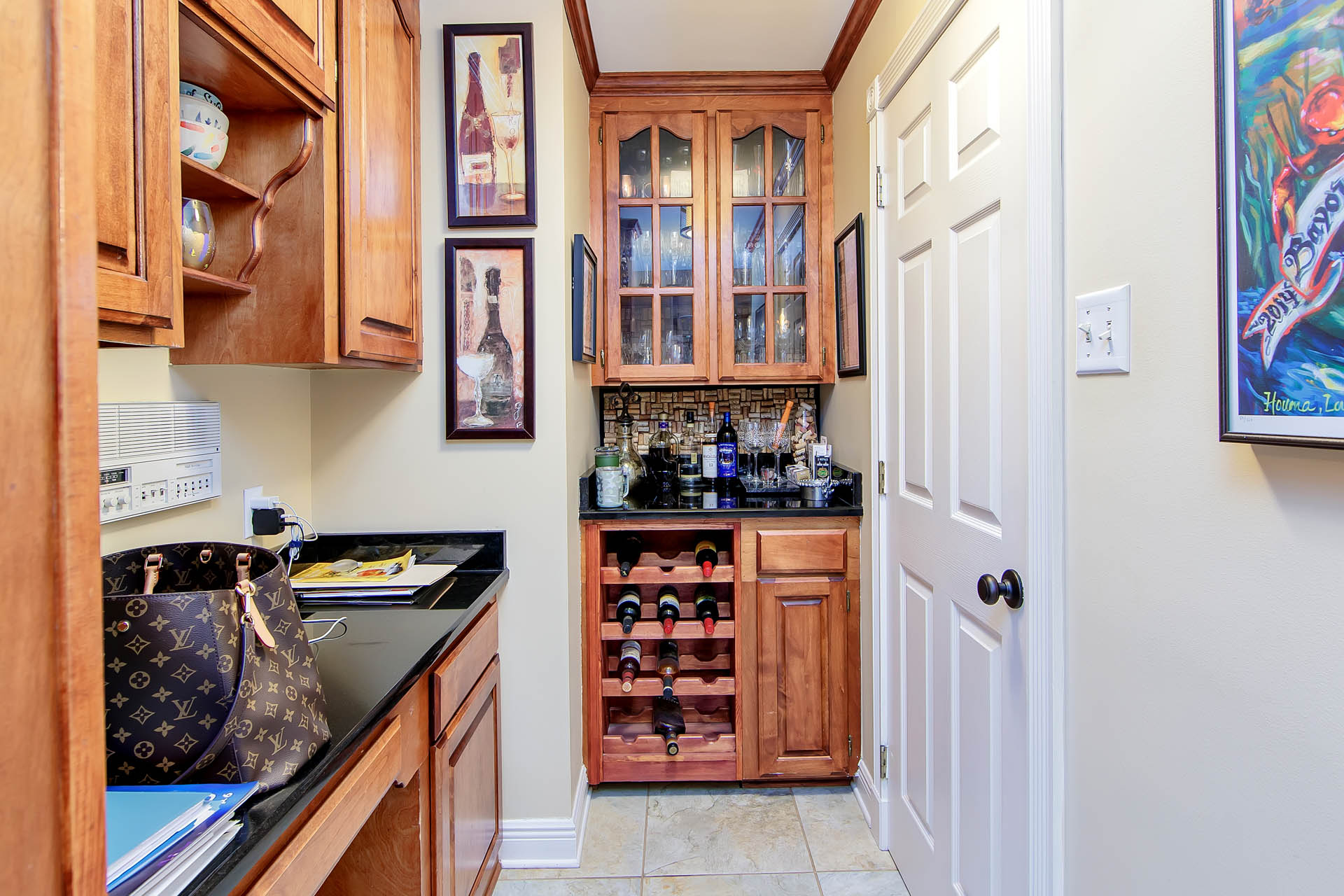 Houma, Louisiana, 70360, United States, 5 Bedrooms Bedrooms, ,5 BathroomsBathrooms,Residential,For Sale,1885732