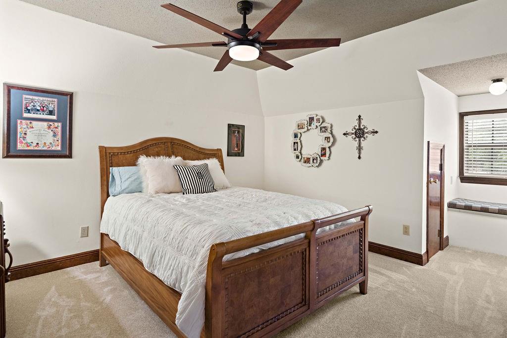 Mandeville, Louisiana, 70471, United States, 4 Bedrooms Bedrooms, ,5 BathroomsBathrooms,Residential,For Sale,1828156