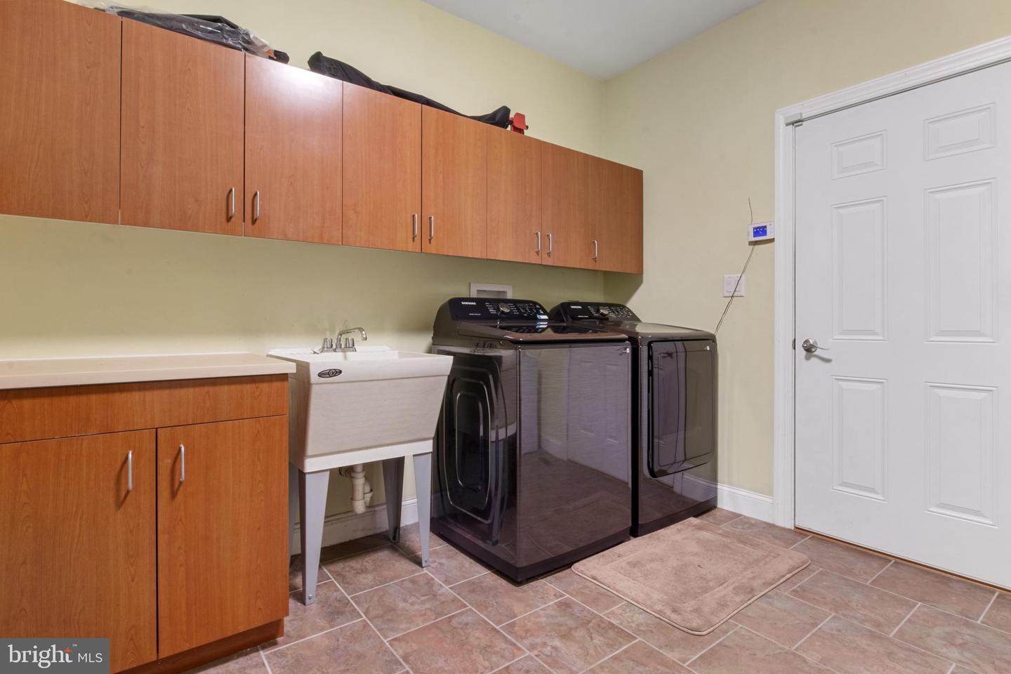 Spring Grove, Pennsylvania, 17362, United States, 3 Bedrooms Bedrooms, ,3 BathroomsBathrooms,Residential,For Sale,1827920