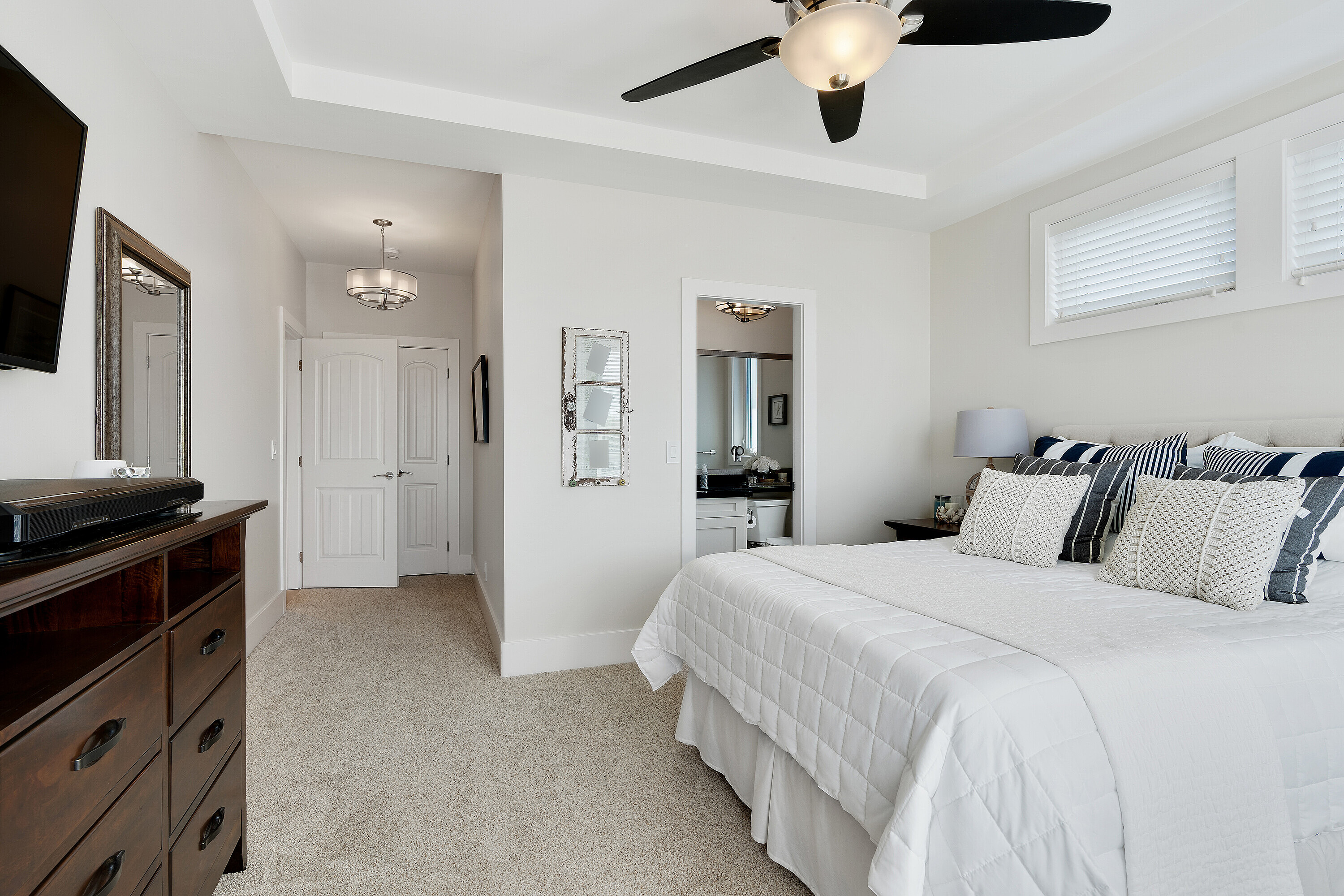  Bespoke Luxury in White Rock - 物件實景