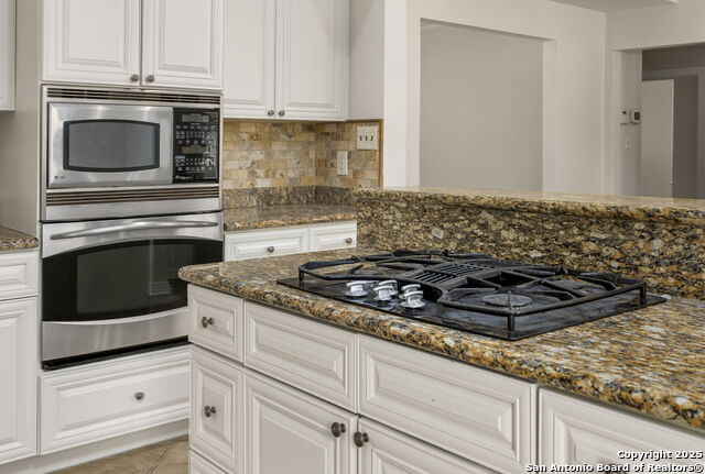 San Antonio, Texas, 78212, United States, 5 Bedrooms Bedrooms, ,4 BathroomsBathrooms,Residential,For Sale,1895451