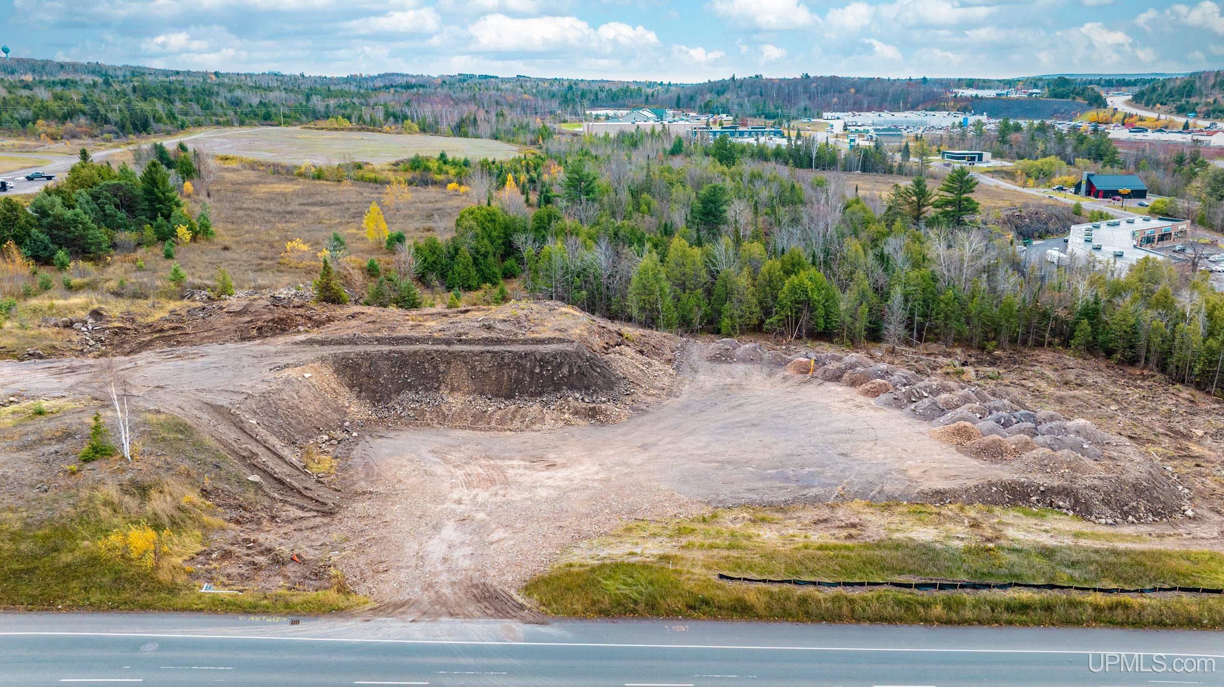 Houghton, Michigan, 49931, United States, ,Residential,For Sale,1923073